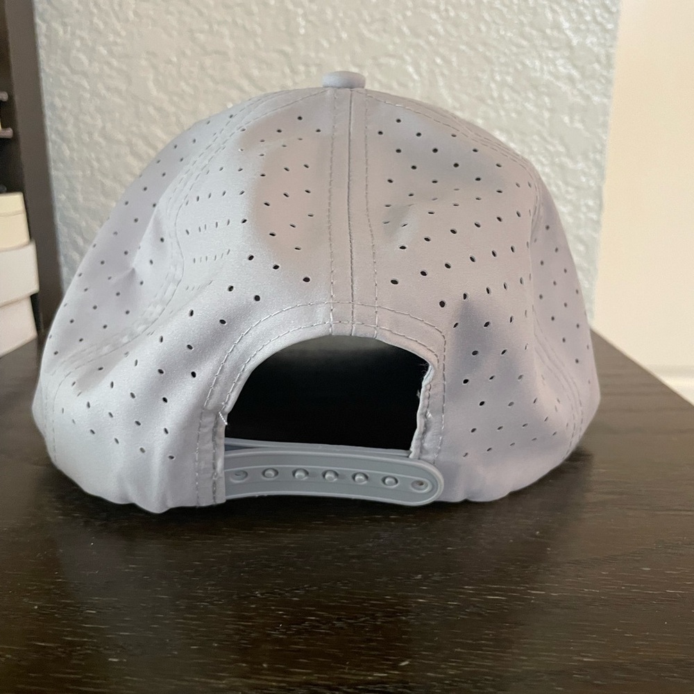 Mesh Performance Cap - Picture 7 of 9
